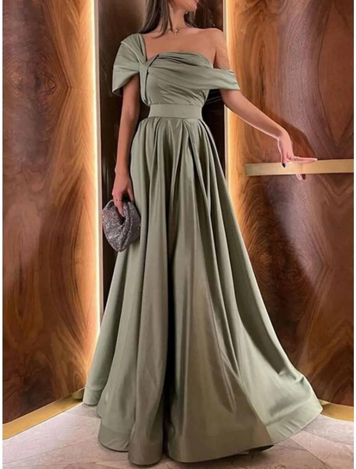 A-Line Evening Gown Elegant Dress Formal Floor Length Christmas Red Green Dress Short Sleeve Off Shoulder Satin with Pleats Ruched